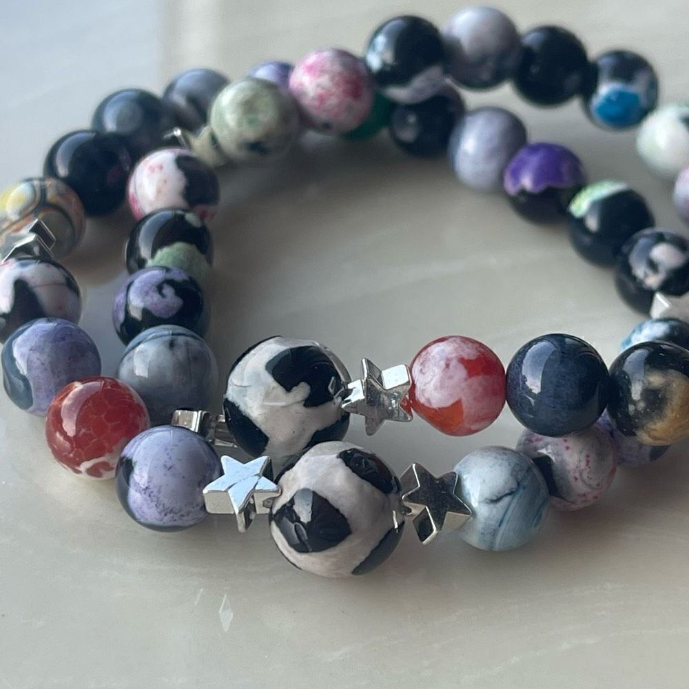 Hand crafted Colorful orca cow print ONE NEW stretch bracelet stars silver tone
